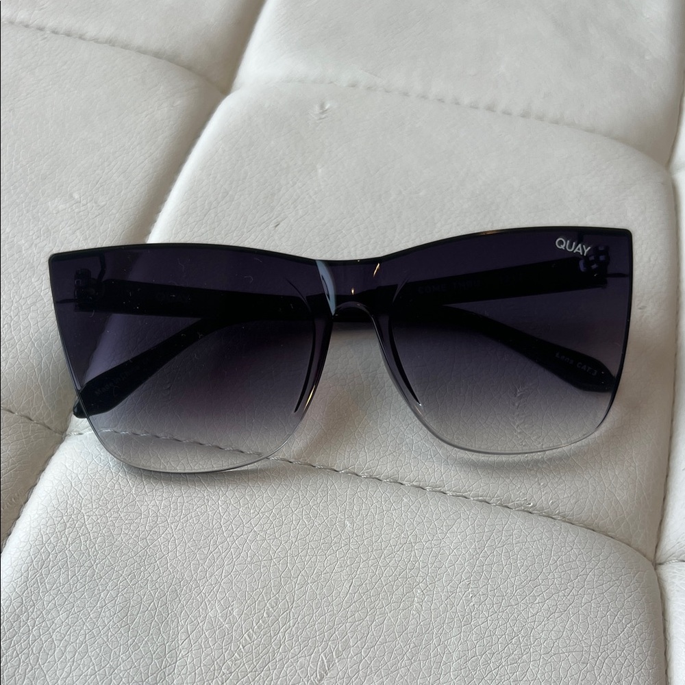 Quay Come Thru sunglasses